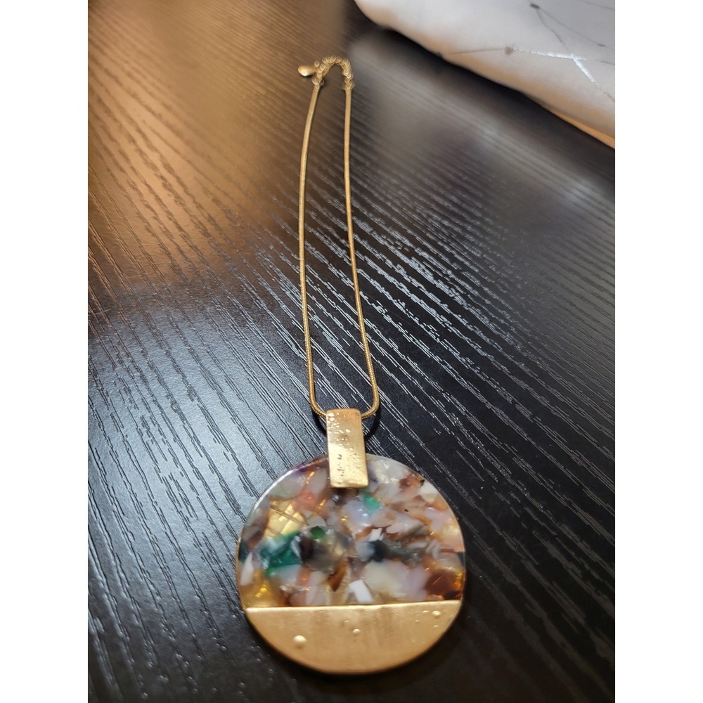 Versona Gold Tone Multicolor Statement Round Pendant Necklace Adjustable 17 inch